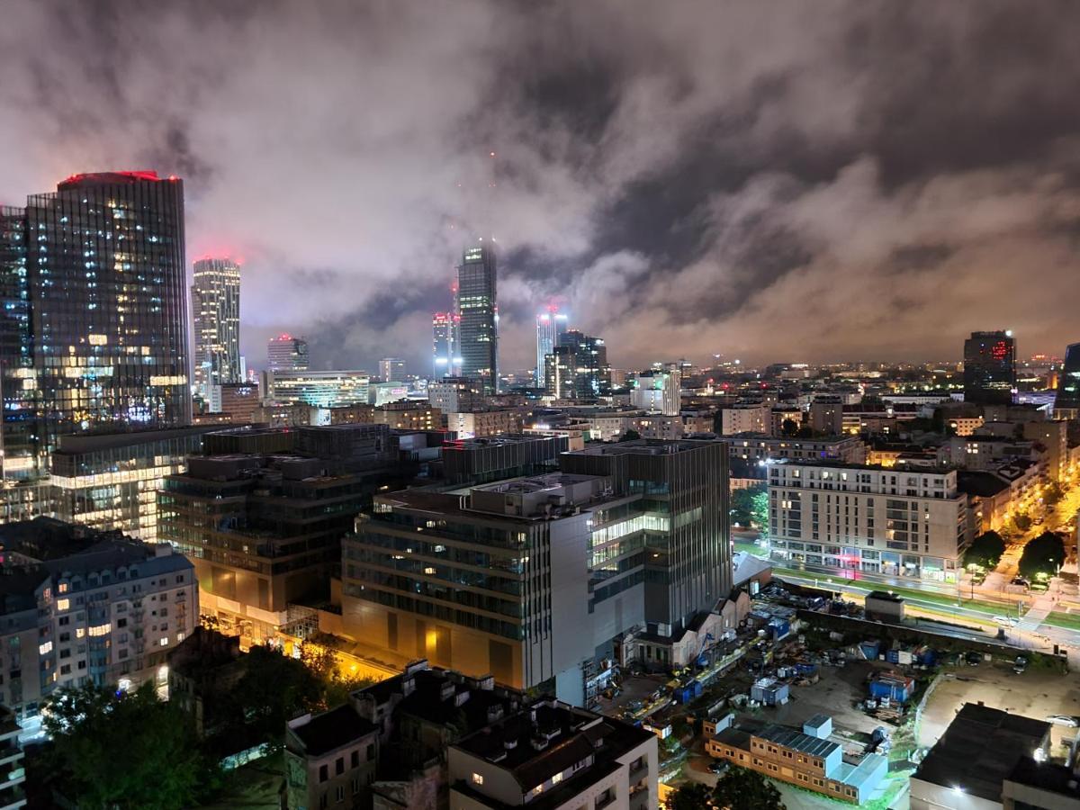 Platinum Towers Apartment With Parking By Renters Prestige Varşova Dış mekan fotoğraf